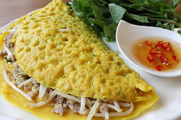 10 culinaries of South Vietnam banh xeo